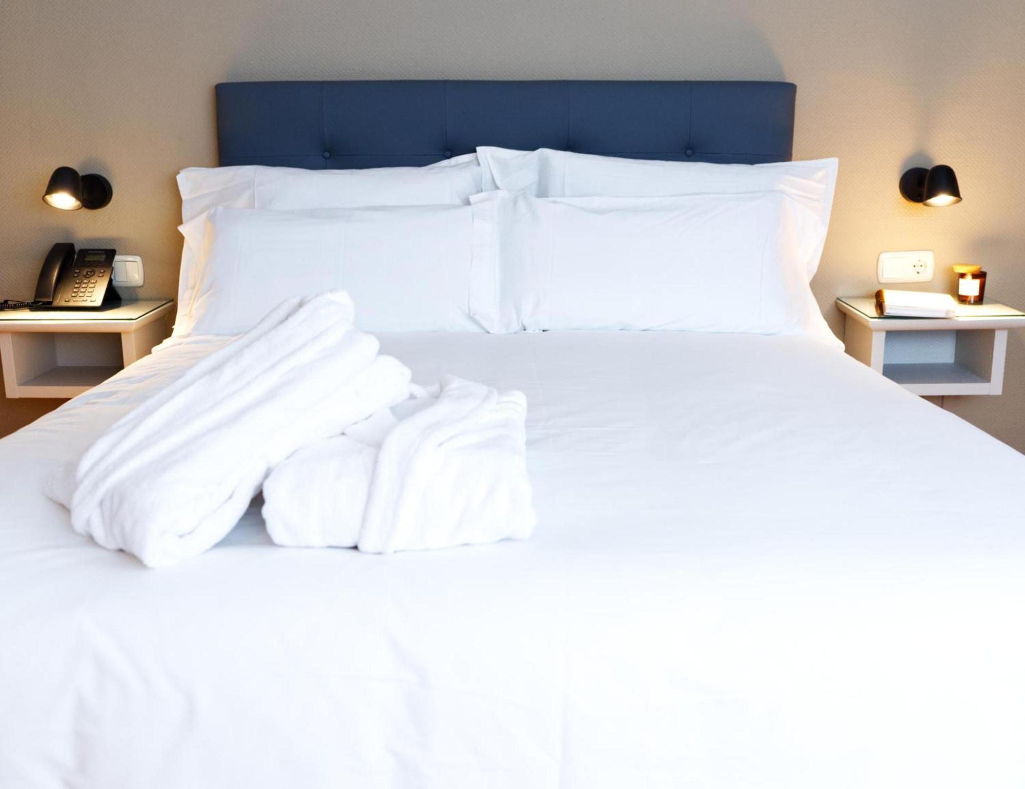 Hotel Ciudad Del Sol Ecija Luaran gambar